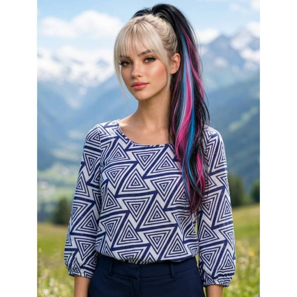 🇬🇪Peaches N Cream Blue & White Geo Zigzag 3/4 Sleeve Top Small